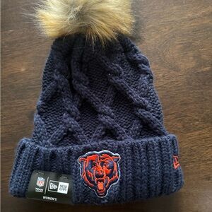 New Era NFL Bears Beanie with Pom-Pom